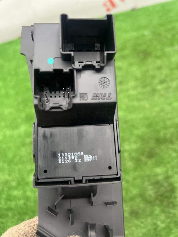 Кнопка стеклоподъемника, 500 рублей, Красноярск