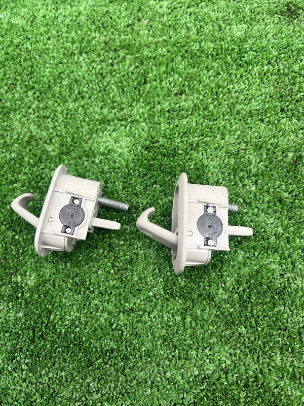 Крючок салона, 500 рублей, Красноярск