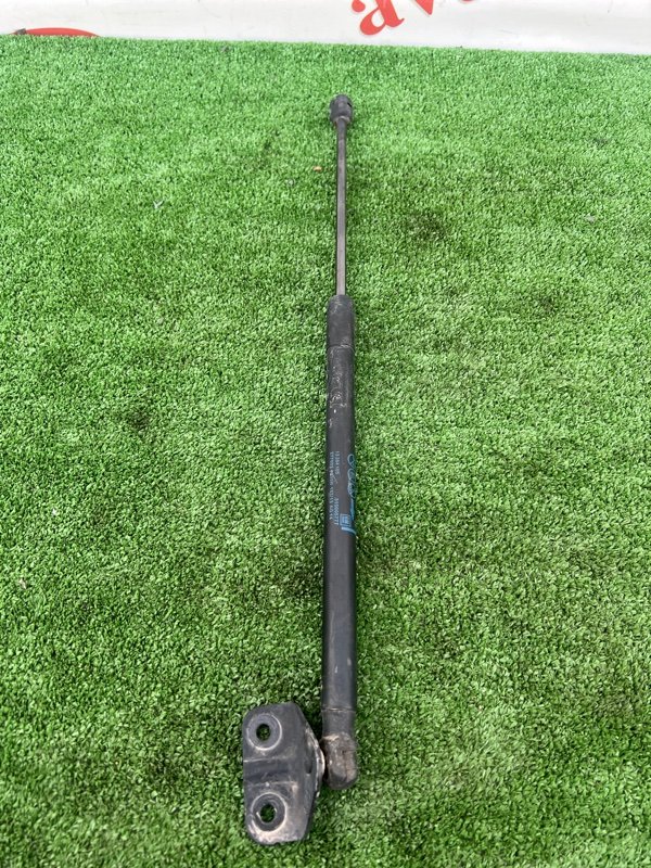 Амортизатор крышки багажника, 1000 рублей, Красноярск