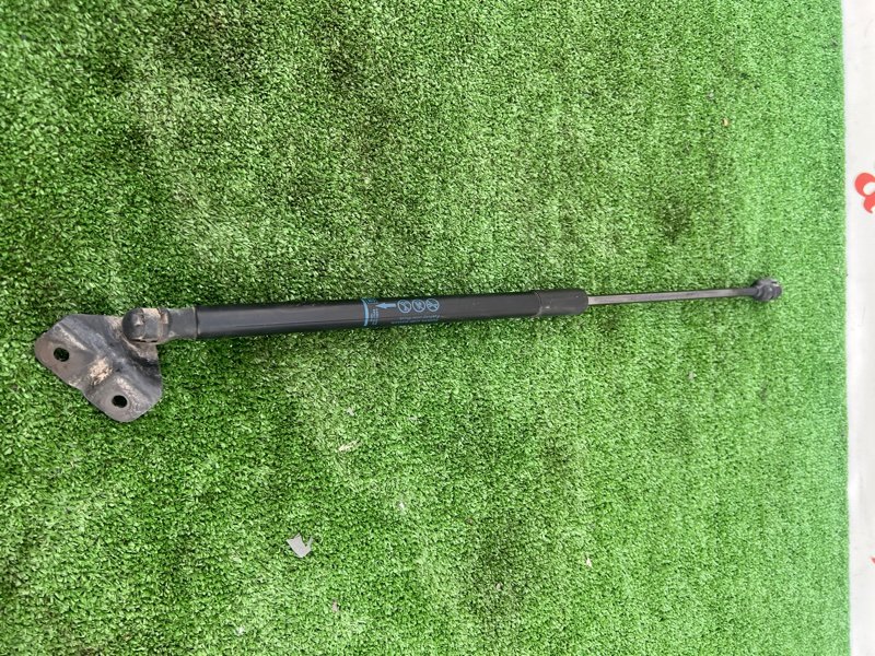 Амортизатор двери багажника, 1000 рублей, Красноярск