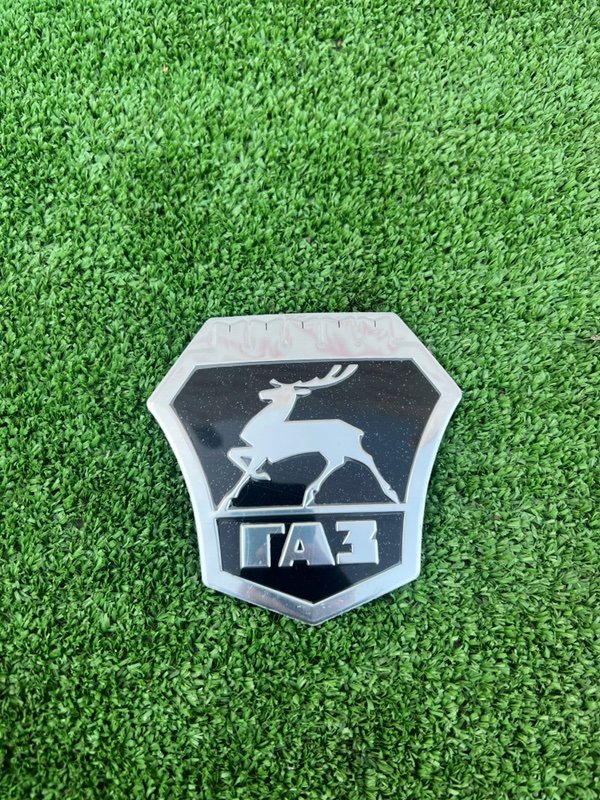 Эмблема, 300 рублей, Красноярск