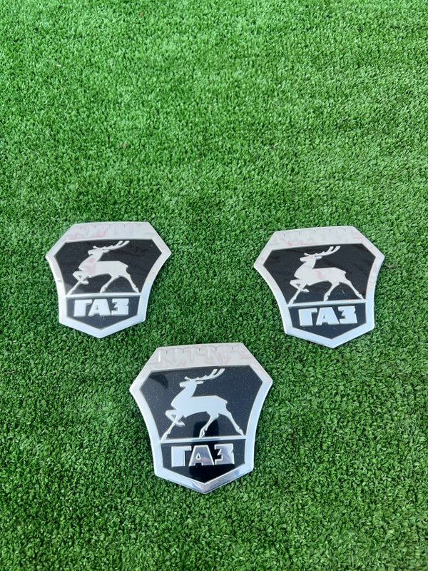 Эмблема, 300 рублей, Красноярск