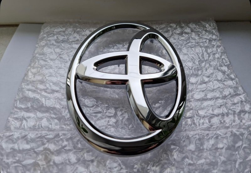 Эмблема решетки радиатора, 1800 рублей, Красноярск