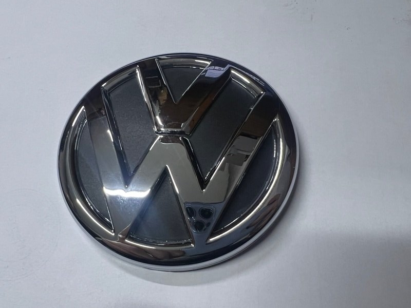 Эмблема крышки багажника, 1500 рублей, Красноярск