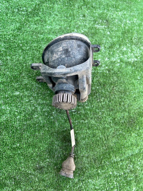 Фара противотуманная, 1000 рублей, Красноярск