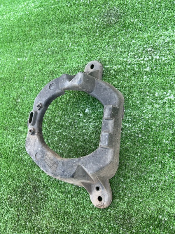 Кронштейн противотуманной фары, 1000 рублей, Красноярск