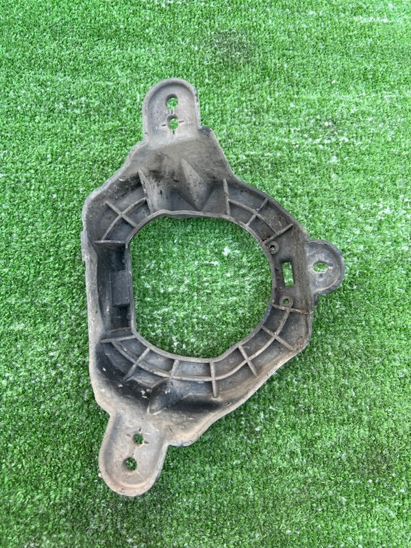 Кронштейн противотуманной фары, 1000 рублей, Красноярск