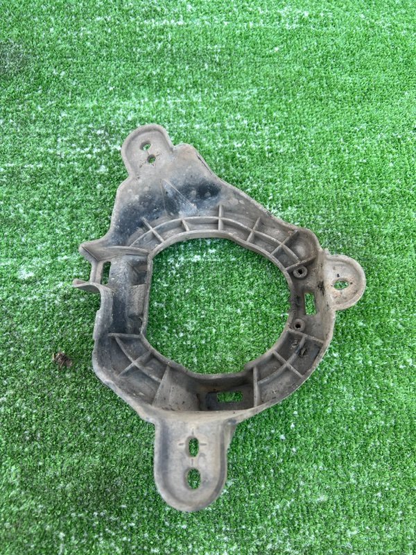 Кронштейн противотуманной фары, 1000 рублей, Красноярск