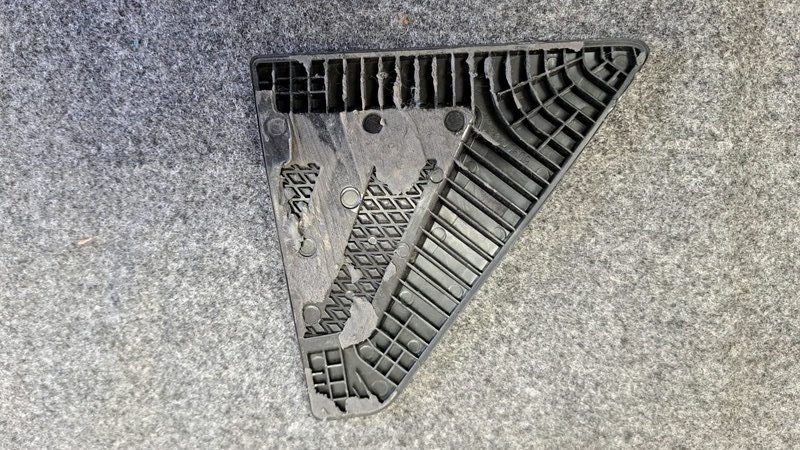 Накладка крыла, 1000 рублей, Кузнецово