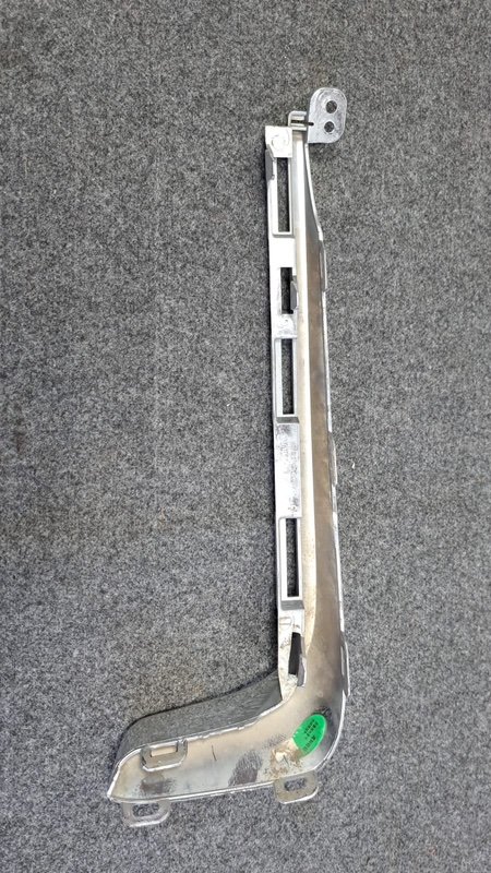 Молдинг бампера, 2000 рублей, Кузнецово