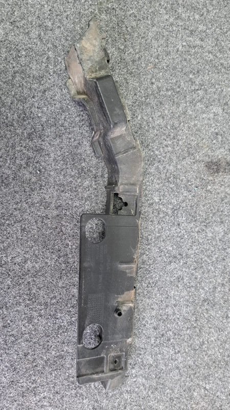 кронштейн бампера, 1000 рублей, Кузнецово