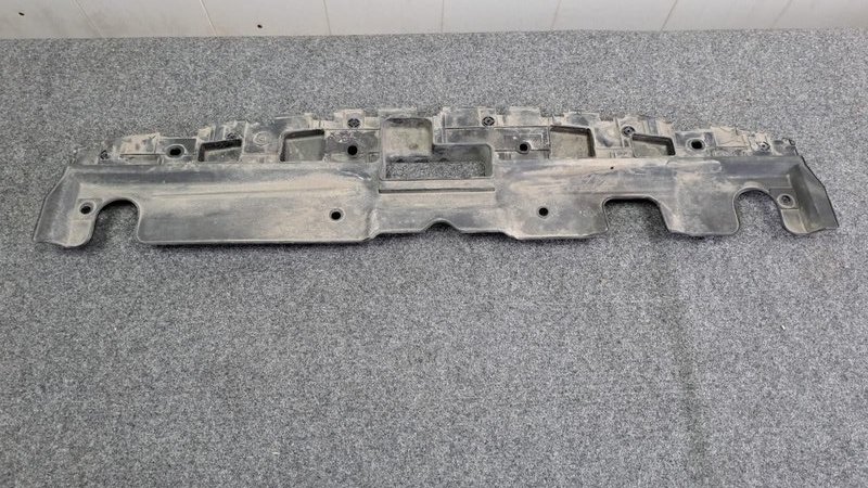 Накладка замка капота, 1500 рублей, Кузнецово