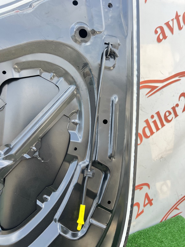 Капот, 9500 рублей, Красноярск