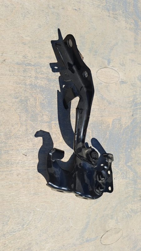 Петля капота, 2000 рублей, Кузнецово