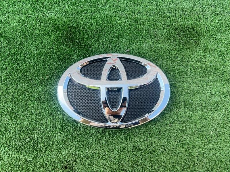 Эмблема решетки радиатора, 2000 рублей, Красноярск