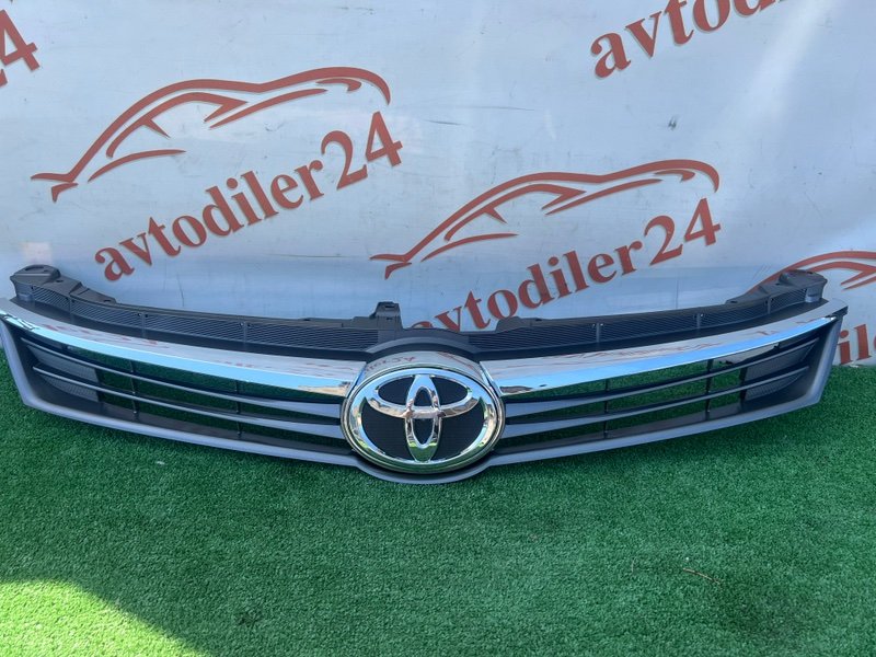 Эмблема решетки радиатора, 2000 рублей, Красноярск