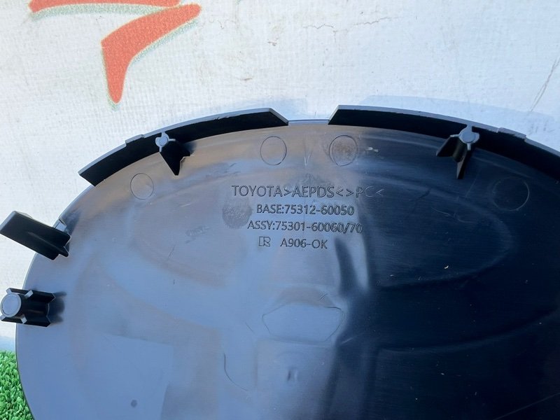 Эмблема решетки радиатора, 3500 рублей, Красноярск