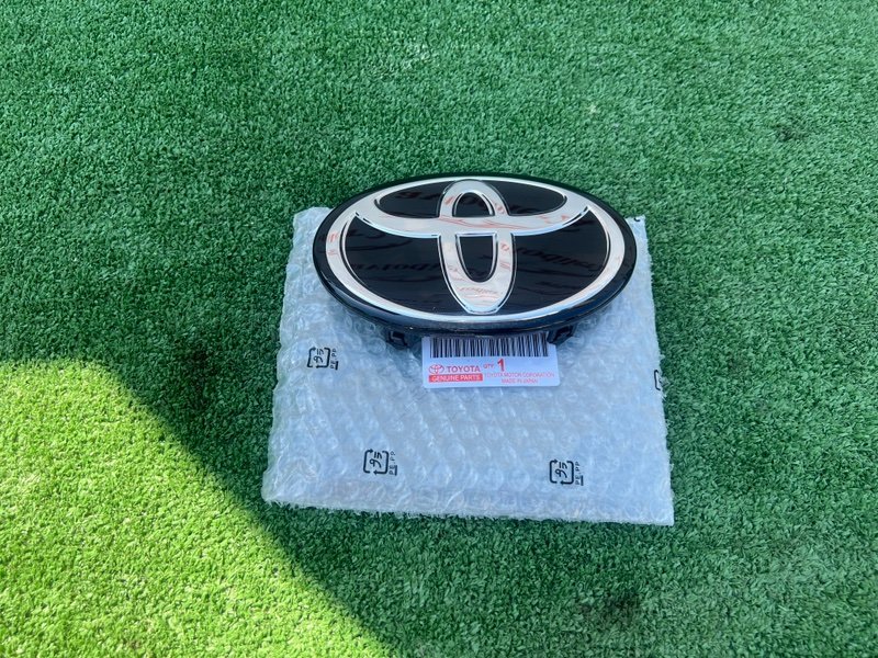 Эмблема решетки радиатора, 3500 рублей, Красноярск