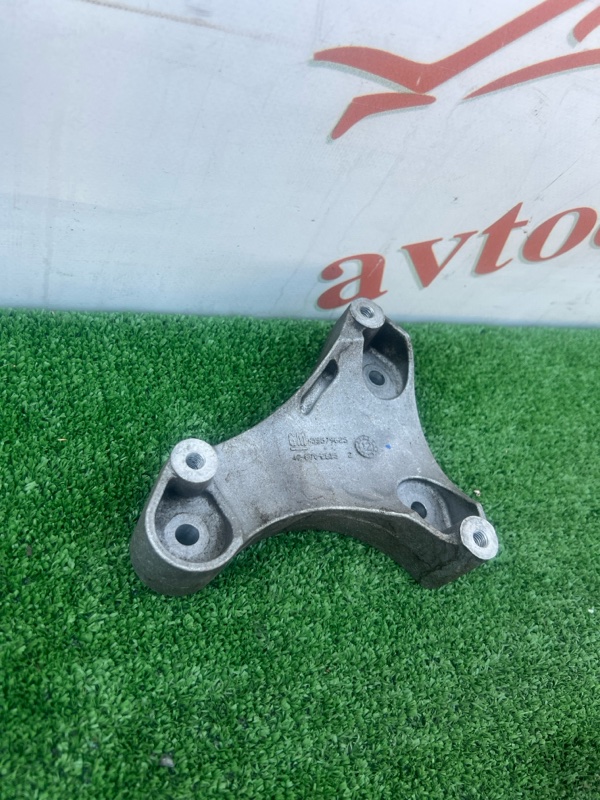 Кронштейн компрессора кондиционера, 2000 рублей, Красноярск