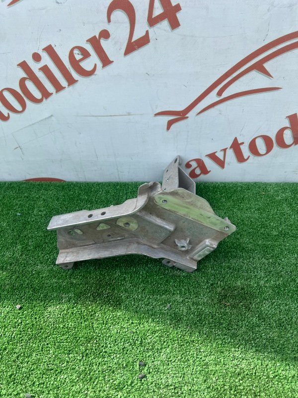 Кронштейн замка капота, 2000 рублей, Красноярск