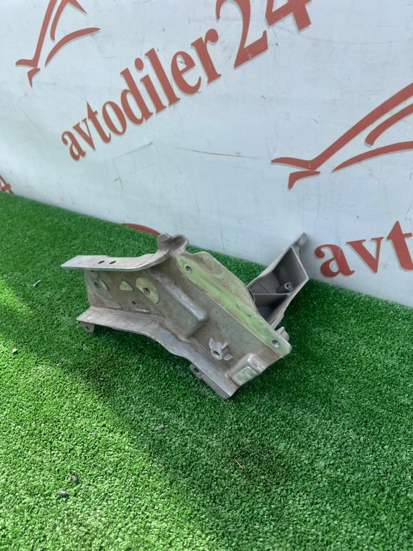 Кронштейн замка капота, 2000 рублей, Красноярск