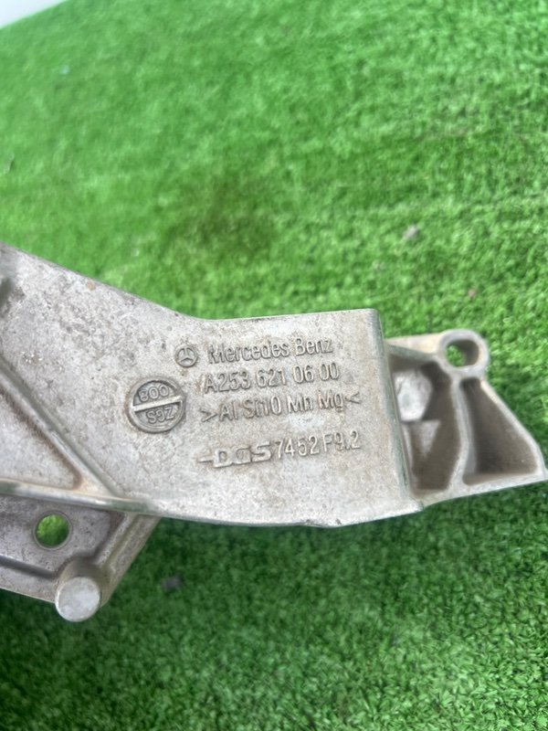 Кронштейн замка капота, 2000 рублей, Красноярск