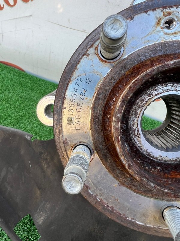 Кулак поворотный, 10000 рублей, Красноярск