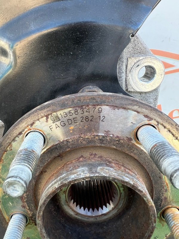 Кулак поворотный, 10000 рублей, Красноярск