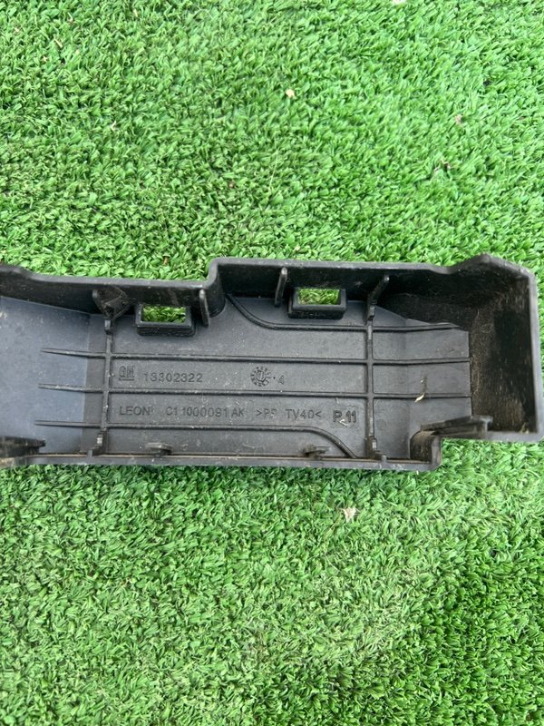 Крышка блока предохранителей, 500 рублей, Красноярск