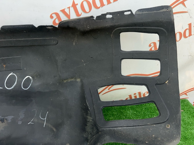 Подкрылок, 1000 рублей, Красноярск