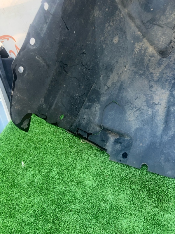 Подкрылок, 1000 рублей, Красноярск