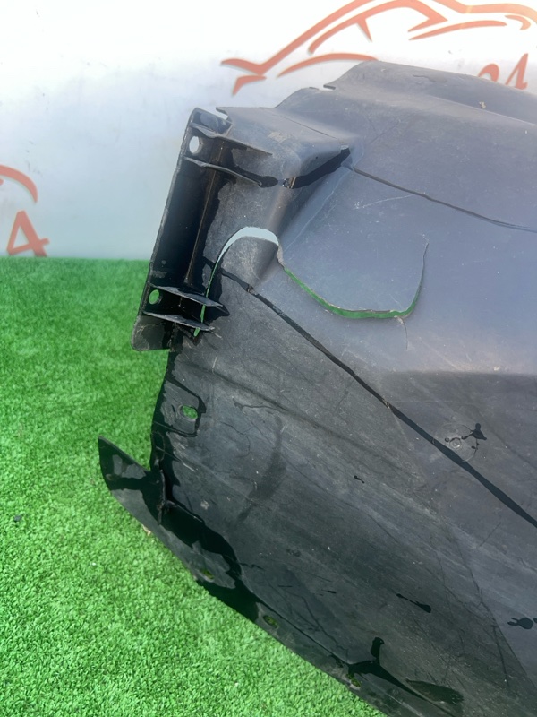 Подкрылок, 1000 рублей, Красноярск