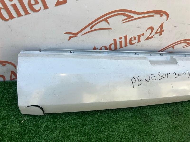 Накладка крышки багажника, 1000 рублей, Красноярск