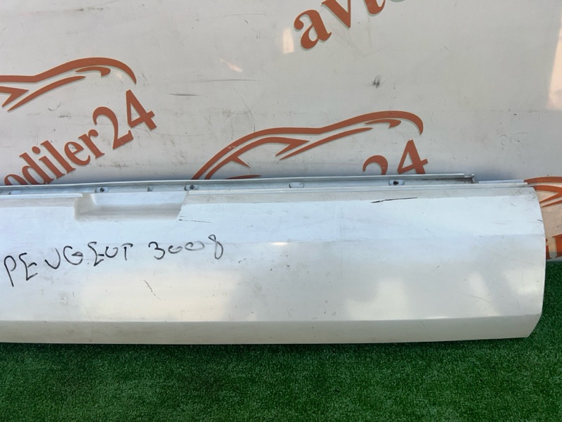 Накладка крышки багажника, 1000 рублей, Красноярск