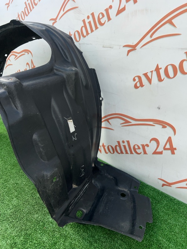 Подкрылок, 2000 рублей, Красноярск