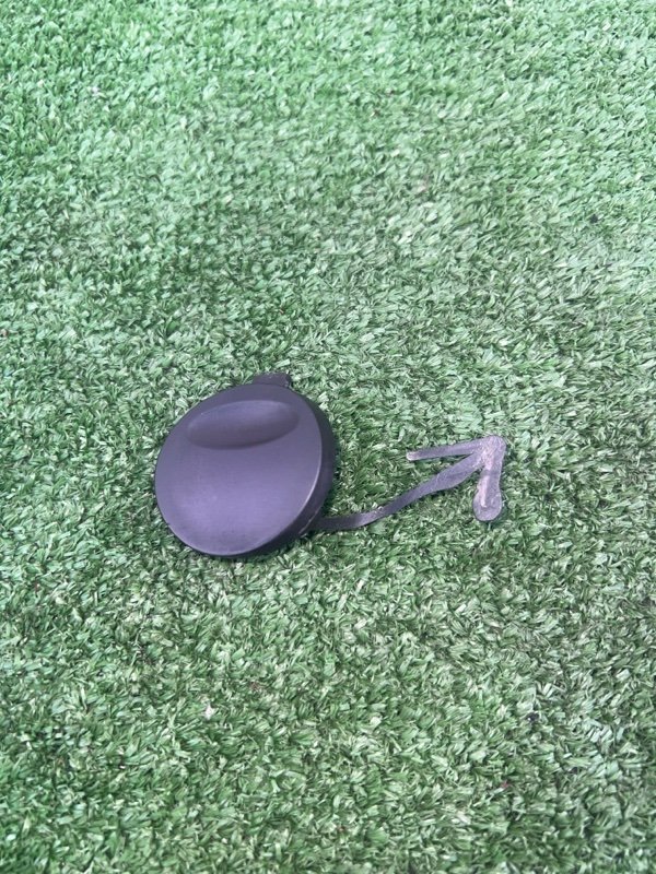 Заглушка буксировочного крюка, 500 рублей, Красноярск