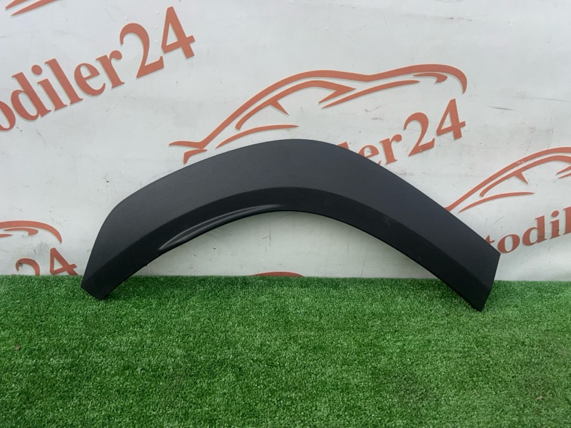 Накладка крыла, 1000 рублей, Красноярск