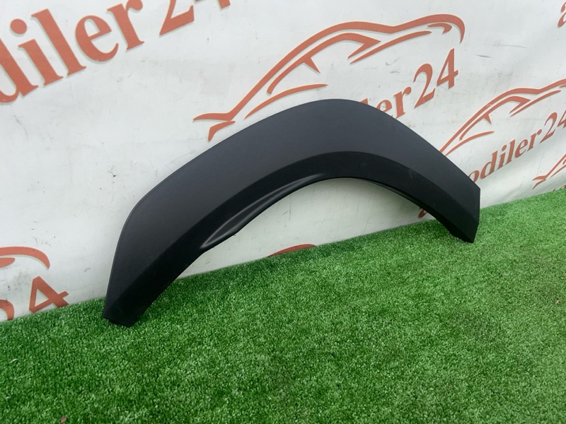 Накладка крыла, 1000 рублей, Красноярск