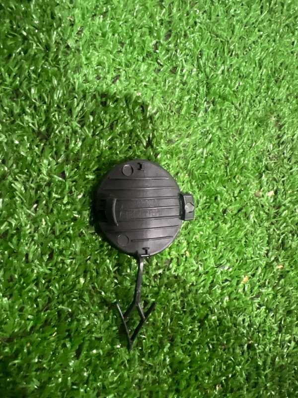 Заглушка буксировочного крюка, 800 рублей, Красноярск