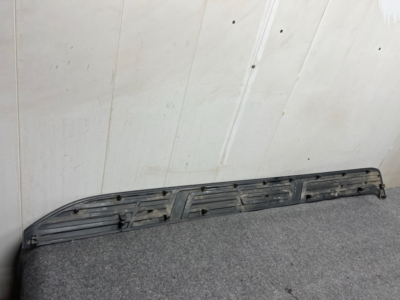 Накладка подножки верхняя, 3000 рублей, Кузнецово