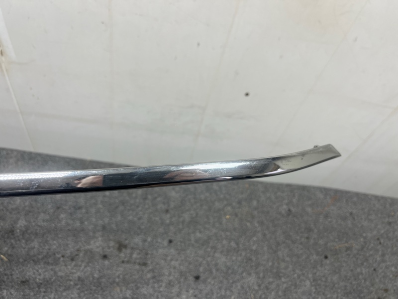 Молдинг решетки радиатора, 3000 рублей, Кузнецово