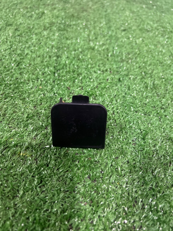 Заглушка буксировочного крюка, 700 рублей, Красноярск