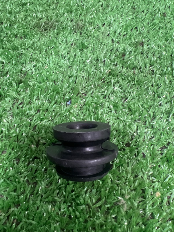 Втулка верхняя крепления радиатора, 300 рублей, Красноярск