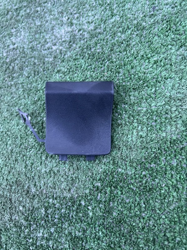 Заглушка буксировочного крюка, 2000 рублей, Красноярск