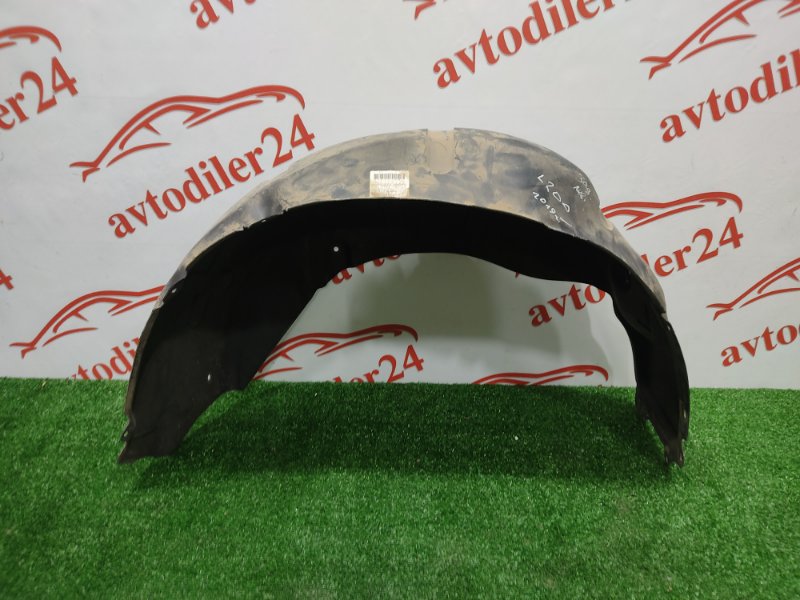 Подкрылок, 1000 рублей, Красноярск