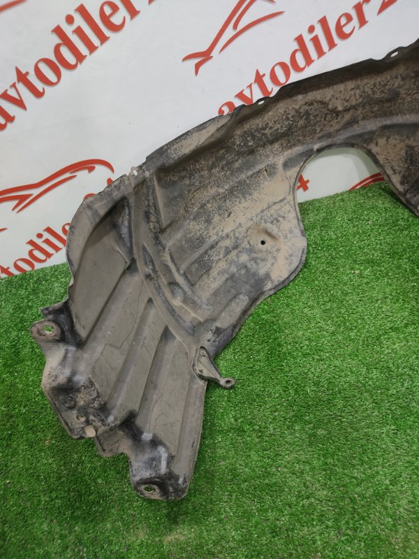 Подкрылок, 2000 рублей, Красноярск