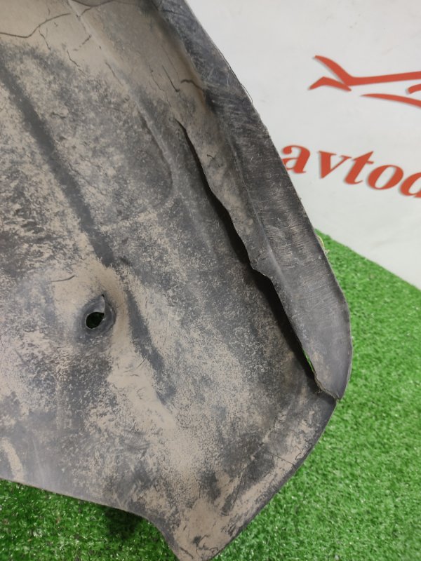 Подкрылок, 500 рублей, Красноярск