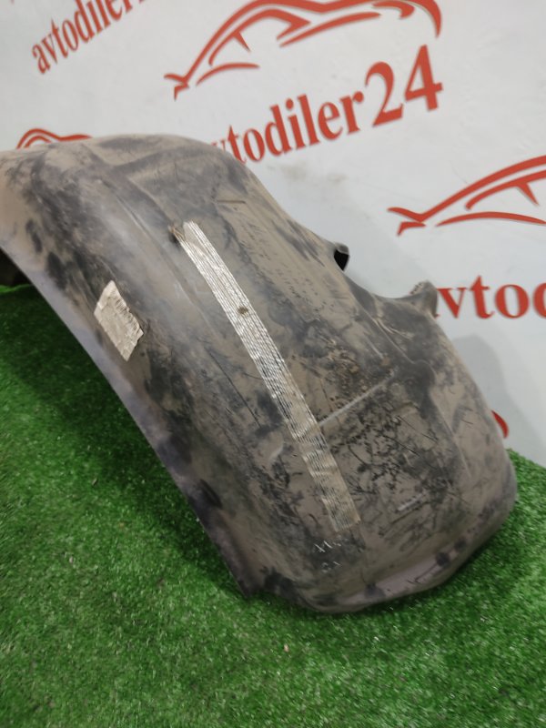 Подкрылок, 1000 рублей, Красноярск