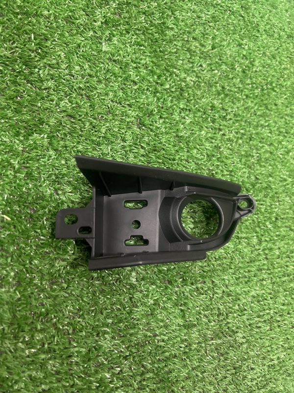 Накладка противотуманной фары, 500 рублей, Красноярск