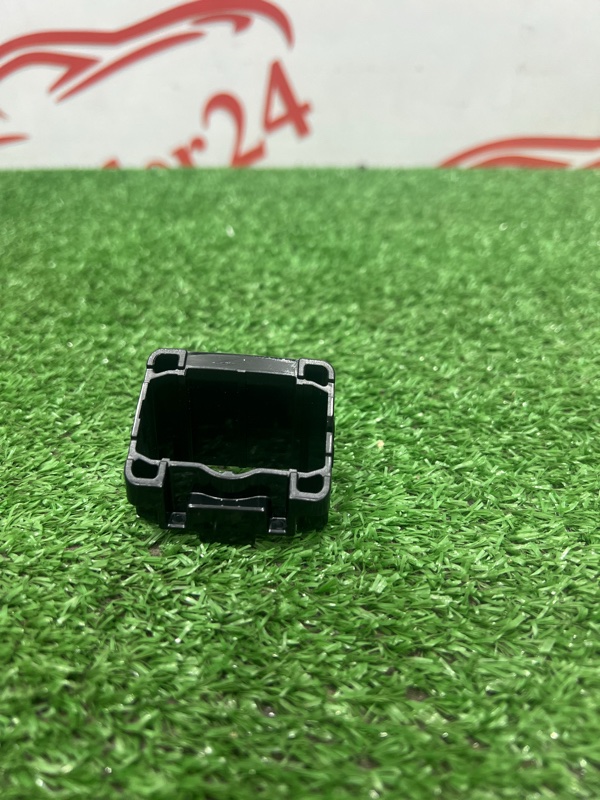 Крепление форсунки омывателя, 450 рублей, Красноярск